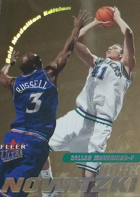 Dirk Nowitzki 2000 Fleer Ultra #38 Gold Medallion