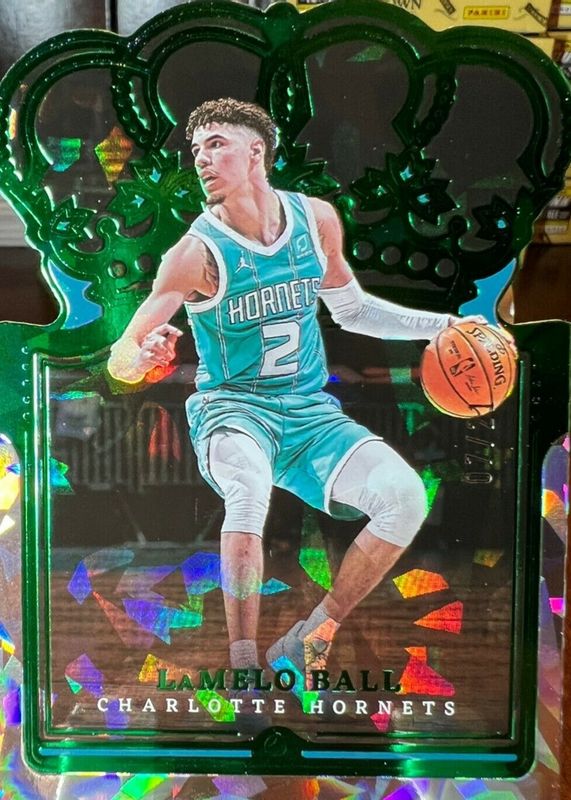 LaMelo Ball 2021 Crown Royale #29 FOTL Green Crystal /21 SGC 9.5