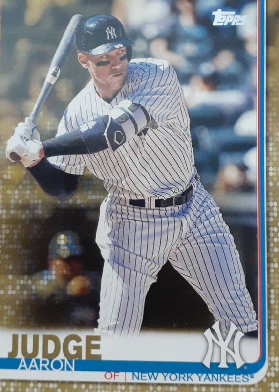 Aaron Judge 2019 Topps #150 Gold /2019 PSA 10