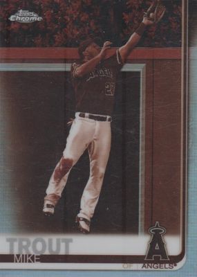 2019 Topps Chrome #200 Sepia Refractor (Jumping)