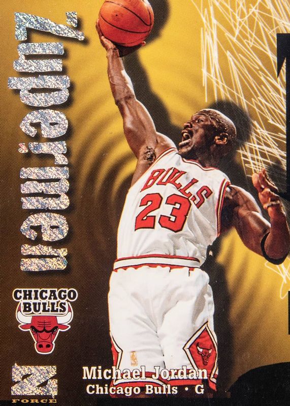 Michael Jordan 1997 SkyBox Z-Force #190 Zupermen - Rave /399 RAW