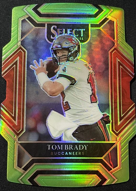 Tom Brady 2021 Select #201 Club Level Neon Green Die-Cut /349 PSA 10