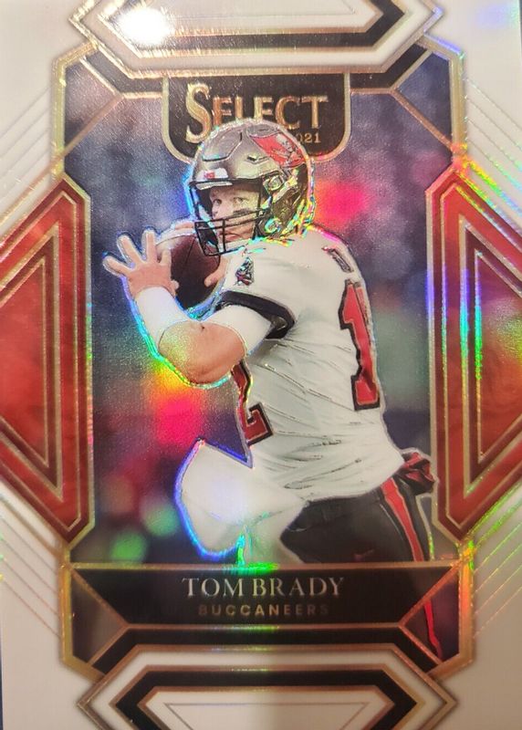 Tom Brady 2021 Select #201 Club Level White /35 BGS 9