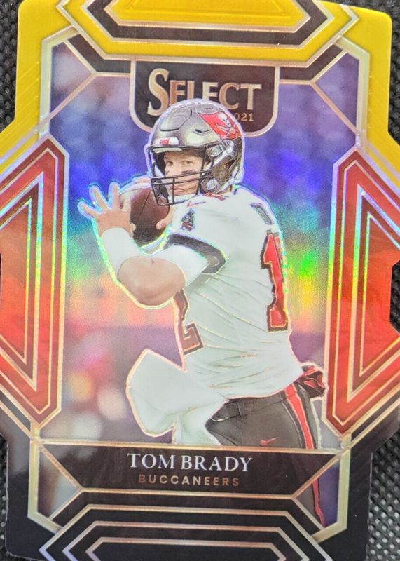 Tom Brady 2021 Select #201 Club Level Black & Gold Die-Cut PSA 10