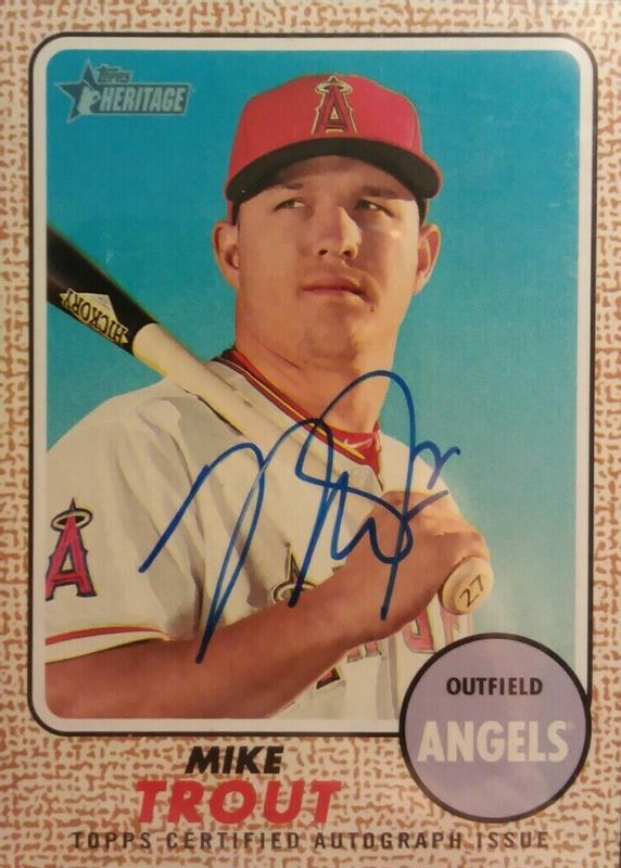 Mike Trout 2017 Topps Heritage #ROA-MT Real One Autographs (Bat on Shoulder) PSA 10