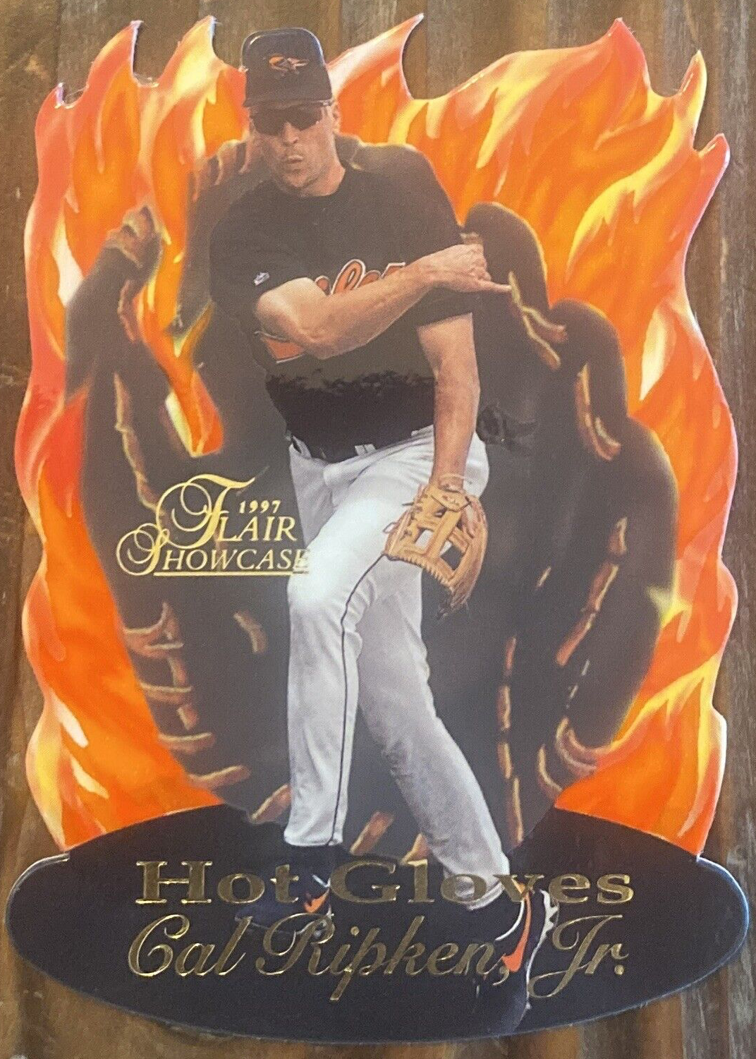 Cal Ripken Jr. 1997 Flair Showcase #12 Hot Gloves Price Guide 