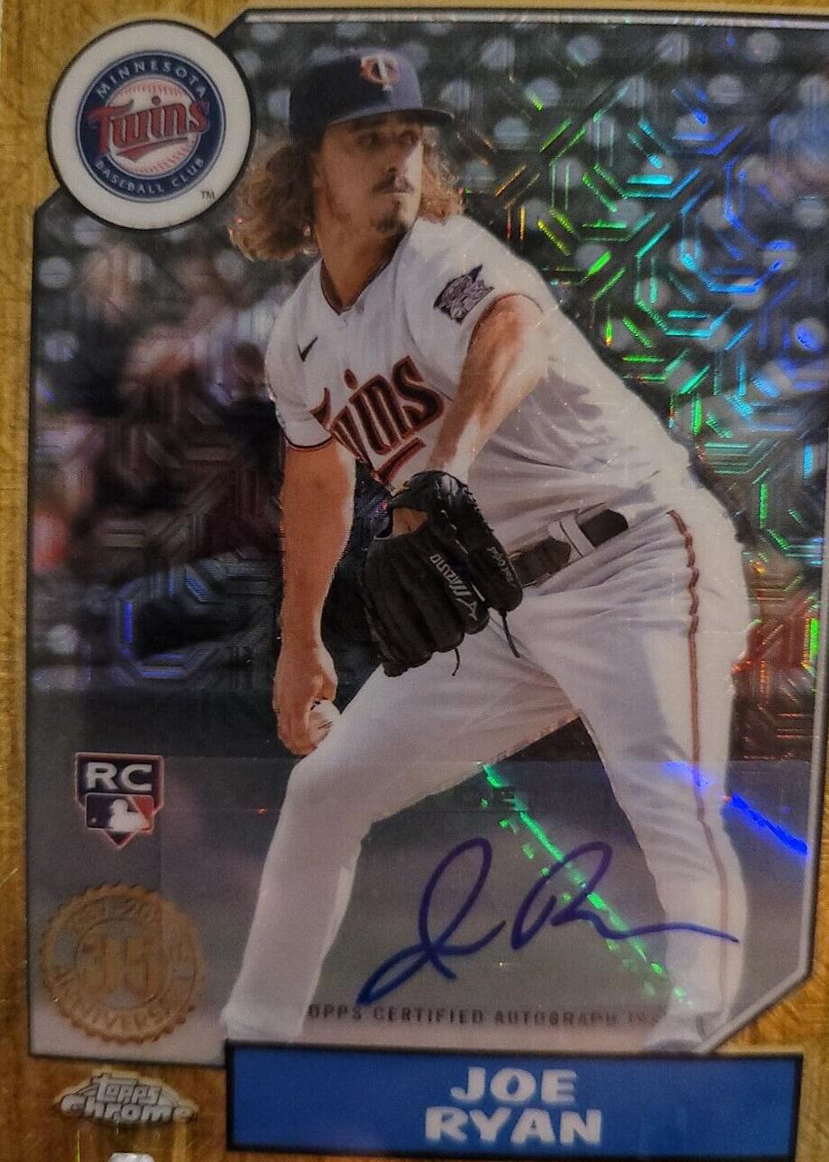 Joe Ryan 2022 Topps Chrome #RA-JR Rookie Auto Price Guide - Sports