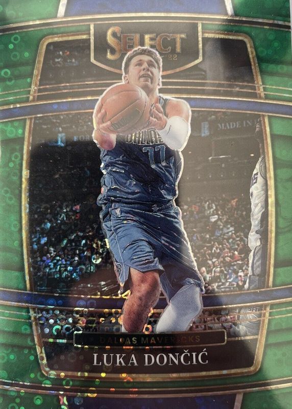 Luka Doncic 2021 Select #12 Concourse Green Disco /5 RAW