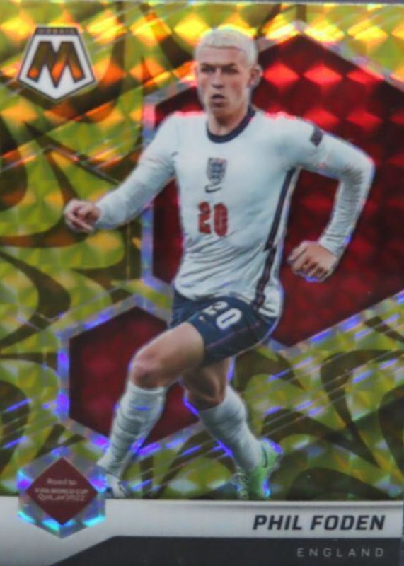 Phil Foden 2021 Mosaic Road to FIFA World Cup #39 Reactive Gold RAW