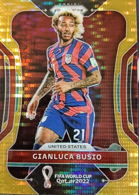 Gianluca Busio 2022 Prizm World Cup #202 Breakaway Gold /10 RAW