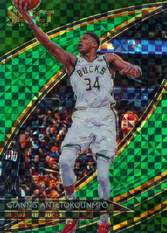 Giannis Antetokounmpo 2019 Select #246 Courtside Green /5 PSA 10