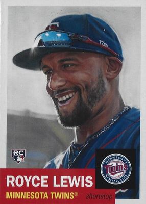 2022 Topps Living #527 Base (Print Run: 2,339)