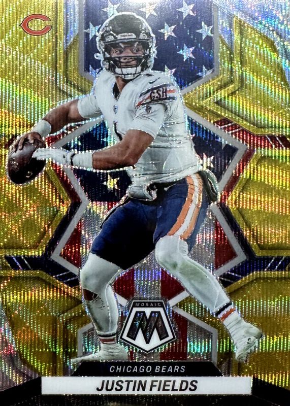 Justin Fields 2022 Mosaic #268 National Pride - Gold Wave /17 RAW