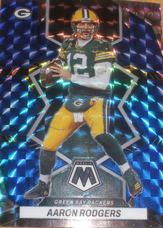 Aaron Rodgers 2022 Mosaic #69 Blue /99 RAW