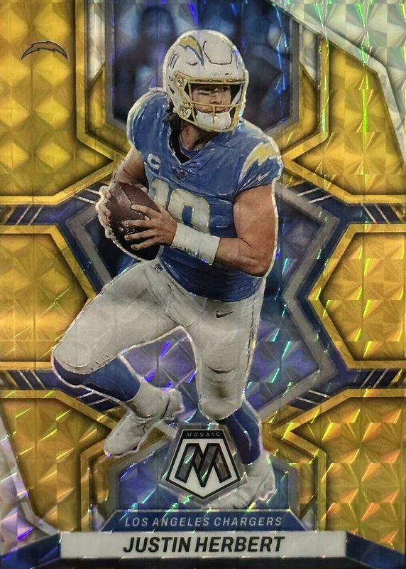 Justin Herbert 2022 Mosaic #101 Gold /10 RAW