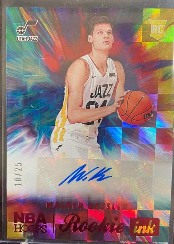 Walker Kessler 2022 Hoops #RI-WKS Rookie Ink - Red /25 Rookie PSA 10