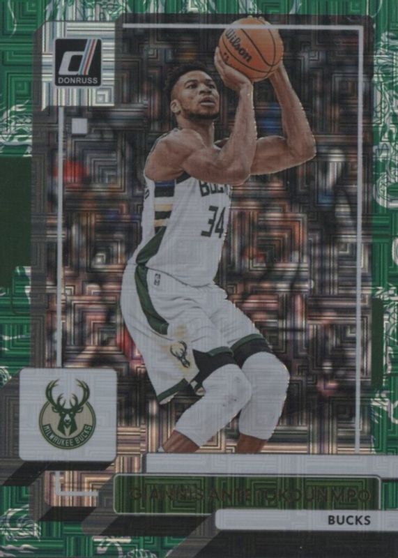 Giannis Antetokounmpo 2022 Donruss #53 Choice Dragon /(SSP) PSA 10