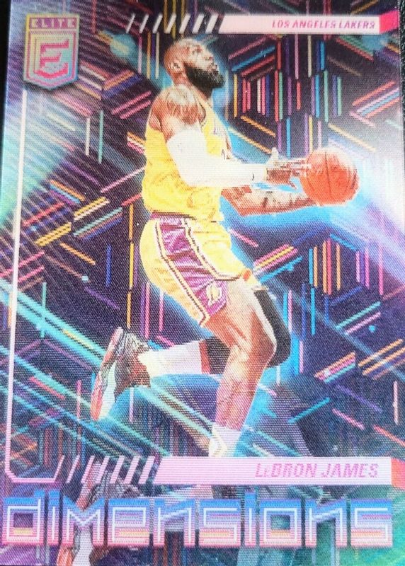 LeBron James 2022 Elite #5 Dimensions /(SSP) SGC 9