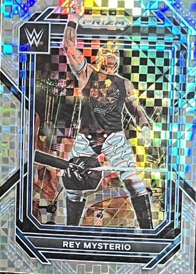 2023 Prizm WWE #112 Lucky Envelopes /8