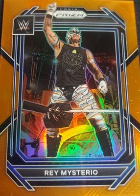 2023 Prizm WWE #112 Orange /99