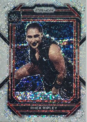 2023 Prizm WWE #134 White Sparkle /(SSP)