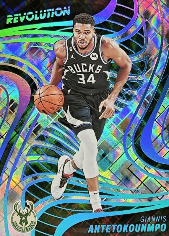 Giannis Antetokounmpo 2022 Revolution #73 Cosmic /99 RAW