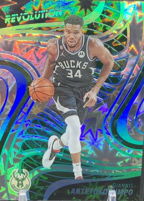 Giannis Antetokounmpo 2022 Revolution #73 Impact /149 SGC 10