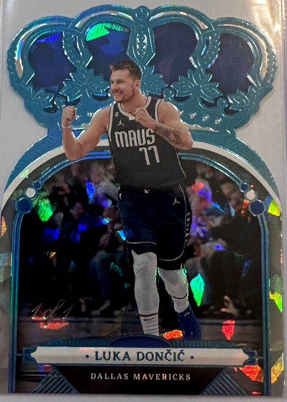 Luka Doncic 2022 Crown Royale #80 Platinum Crystal /1 RAW