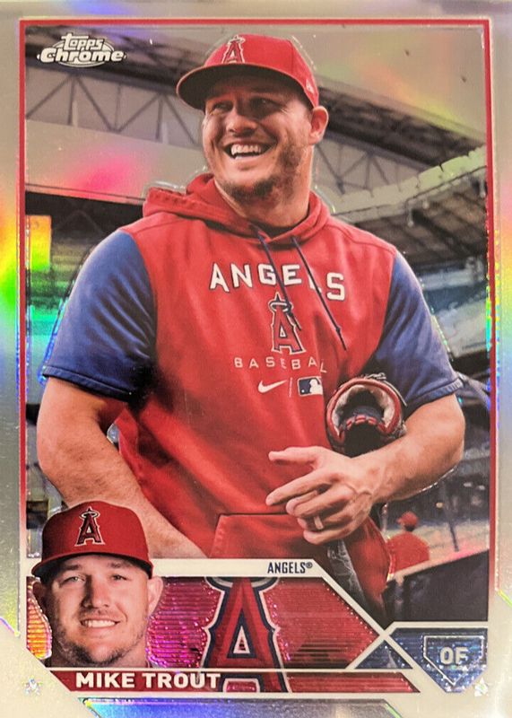 Mike Trout 2023 Topps Chrome #27 SP Variation (Wearing Hoodie 