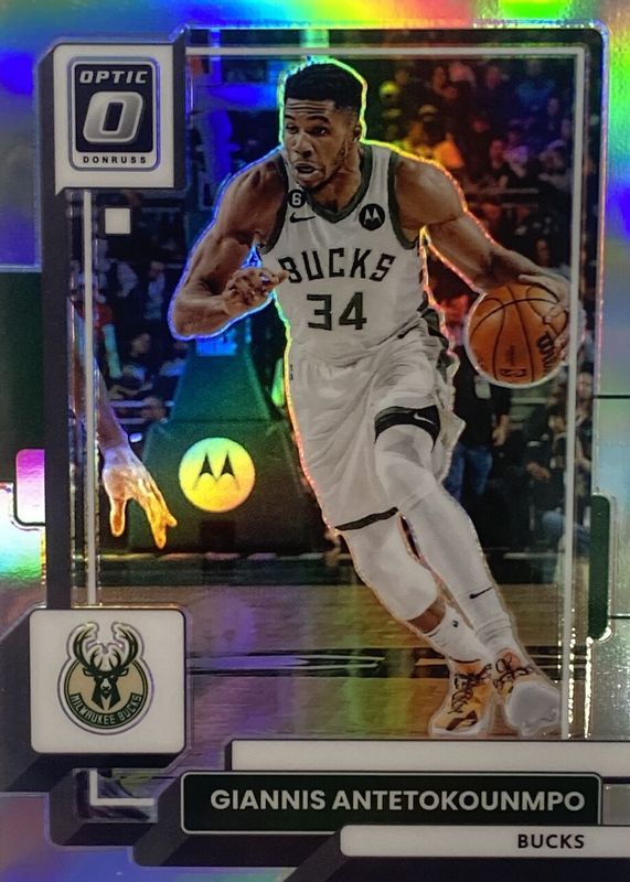 Giannis Antetokounmpo 2022 Optic #75 Holo PSA 10