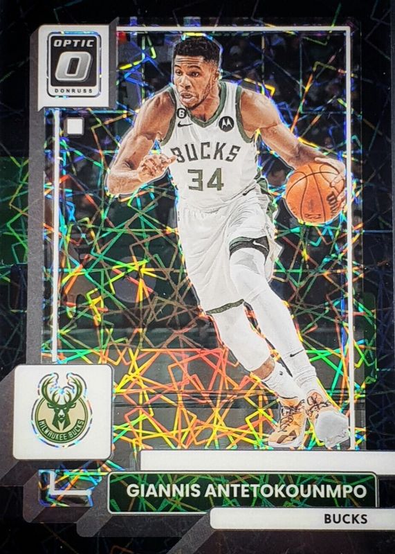 Giannis Antetokounmpo 2022 Optic #75 Black Velocity /39 PSA 10