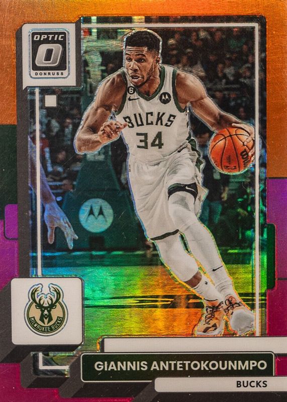 Giannis Antetokounmpo 2022 Optic #75 Two Tone /15 PSA 10