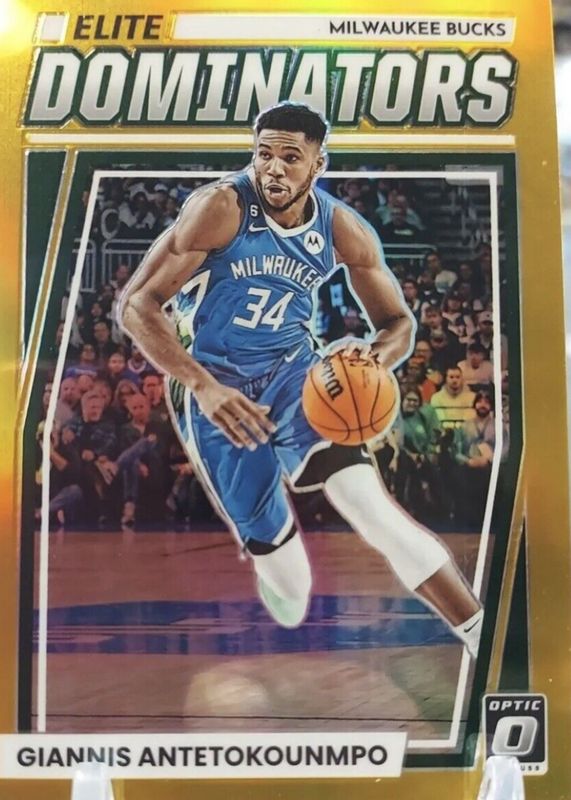 Giannis Antetokounmpo 2022 Optic #21 Elite Dominators - Gold /10 PSA 10