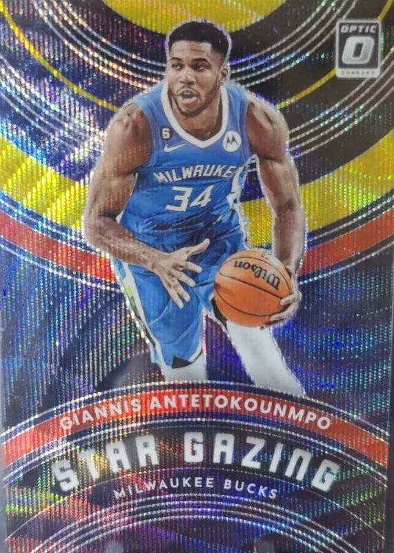 Giannis Antetokounmpo 2022 Optic #1 Star Gazing - Red & Gold Wave /99 PSA 10