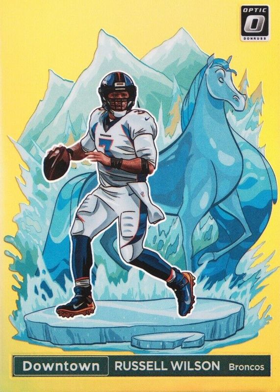 Russell Wilson 2022 Optic #DT-RW Downtown - Gold /10 RAW