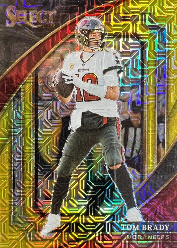 Tom Brady 2022 Select #363 Suite Level Gold /10 RAW