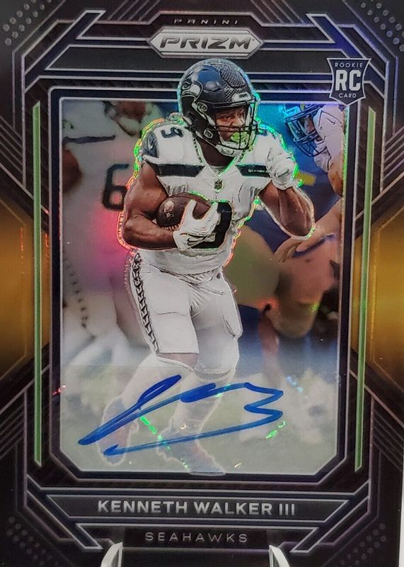 Kenneth Walker III 2022 Chronicles #PB-19 Prizm Black Signatures - Gold /10 Rookie SGC 10