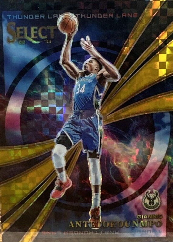 Giannis Antetokounmpo 2022 Select #13 Thunder Lane - Gold /10 SGC 10