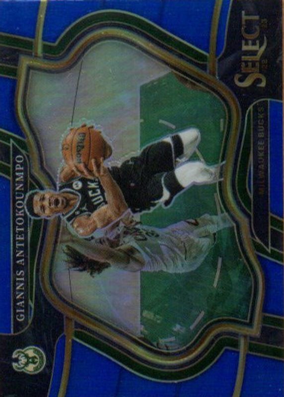 Giannis Antetokounmpo 2022 Select #261 Courtside Blue Prizm SGC 10