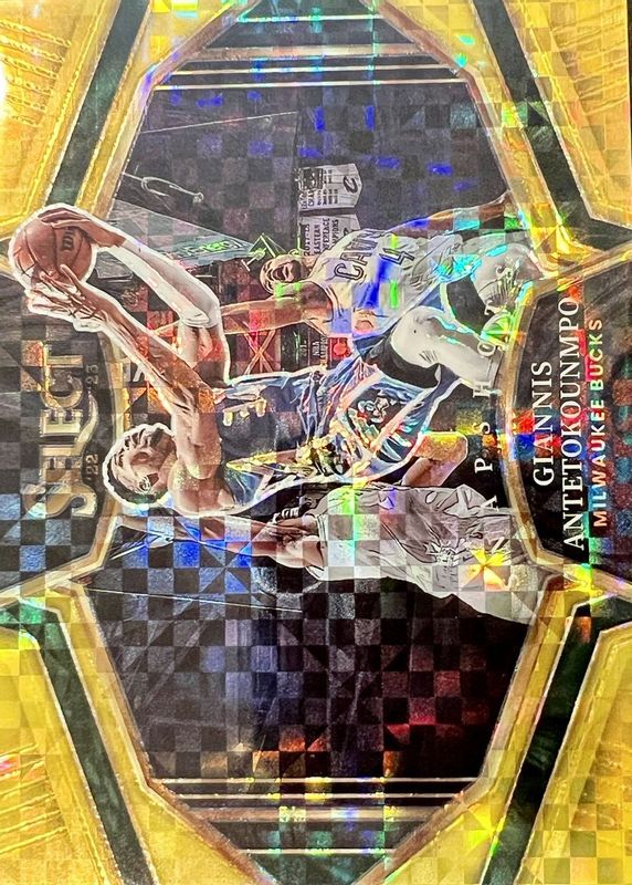 Giannis Antetokounmpo 2022 Select #1 Snapshots - Gold /10 PSA 10