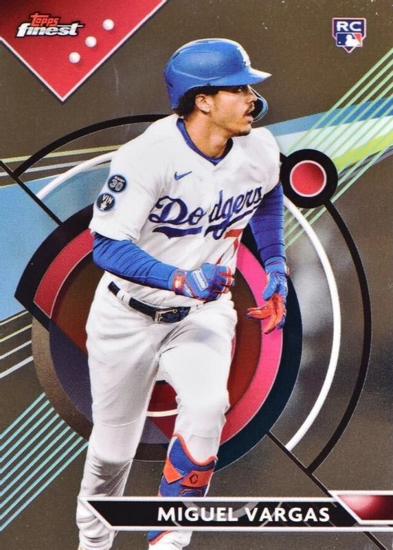 2023 Topps Finest #33 Base