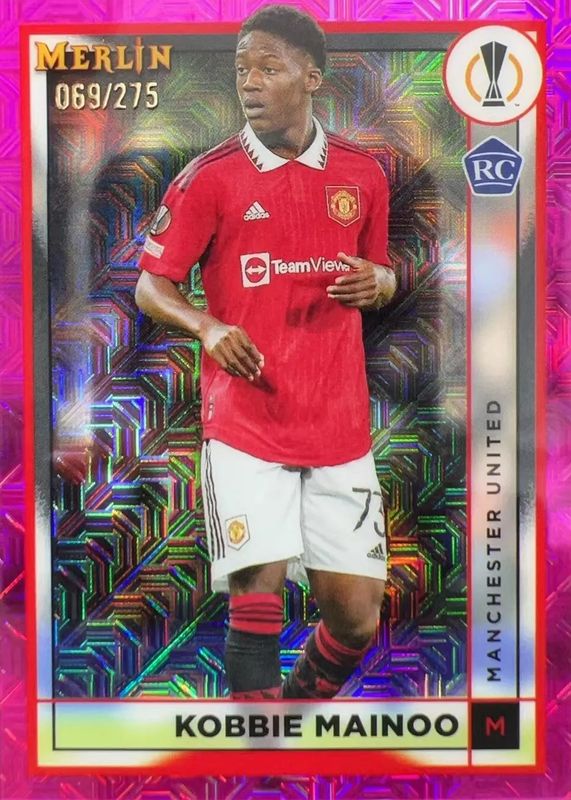 Kobbie Mainoo 2022 Topps Merlin Chrome UEFA Club Competitions #97 Pink Mojo Refractor /275 Rookie PSA 8