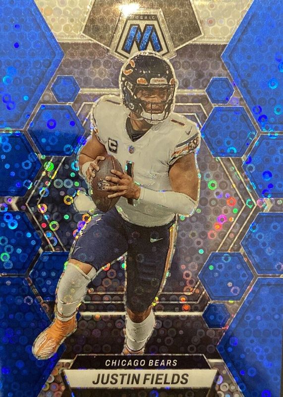 Justin Fields 2023 Mosaic #33 No Huddle Blue /75 BGS 9.5