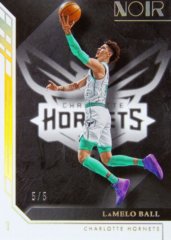 LaMelo Ball 2022 Noir #61 Association Edition - Holo Gold /5 RAW
