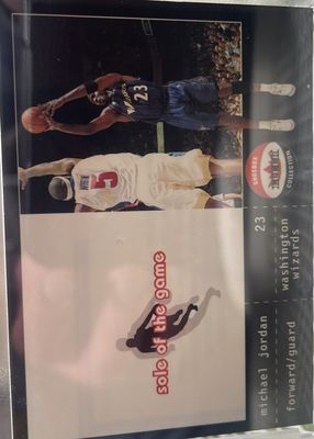 2001 Fleer Shoebox #9SG Sole of the Game