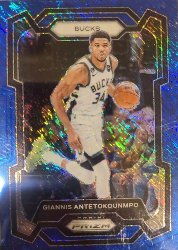 Giannis Antetokounmpo 2023 Prizm #103 Blue Shimmer /35 BGS 10 PRISTINE