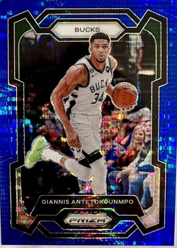 Giannis Antetokounmpo 2023 Prizm #103 Blue Seismic /99 PSA 10