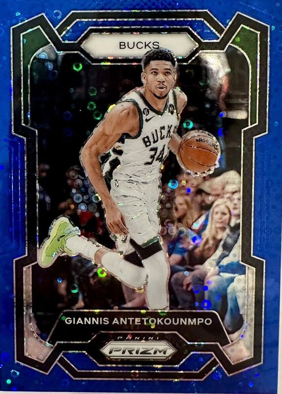 Giannis Antetokounmpo 2023 Prizm #103 Fast Break Blue /150 PSA 8