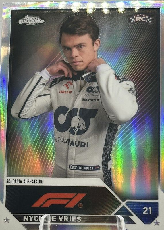 Nyck de Vries 2023 Topps Chrome Formula 1 #67 Refractor Rookie SGC 9