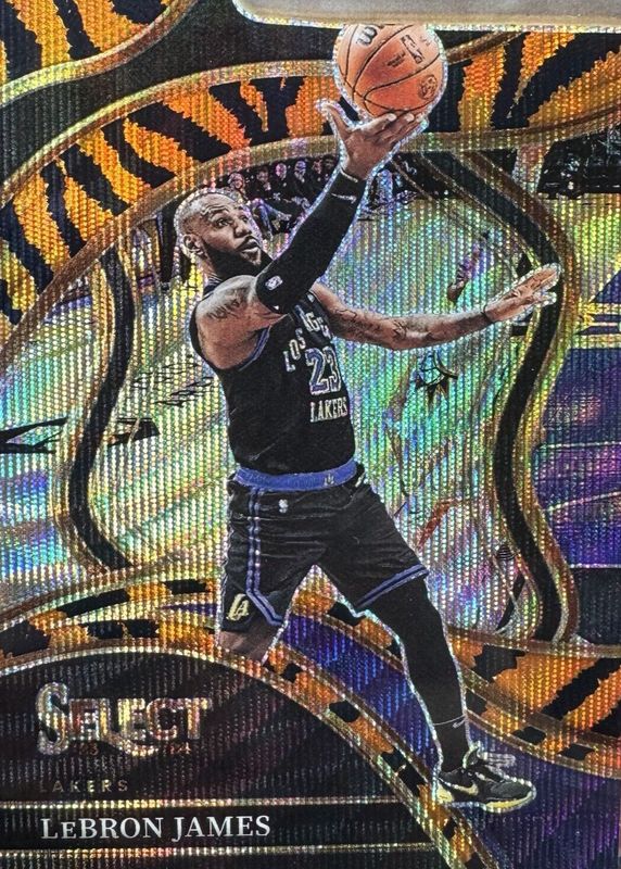 LeBron James 2023 Select #266 Courtside Tiger /(SSP) RAW